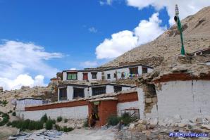 Rongbuk Monastery